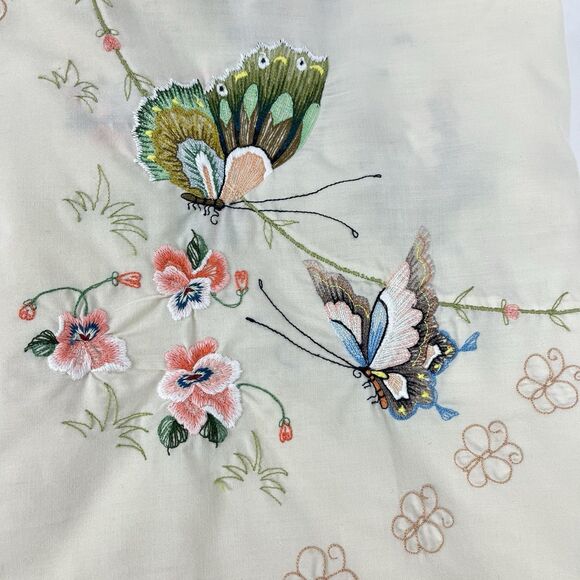 VTG Embroidered Ivory Oval Tablecloth Butterflies Flowers Cotton Linen 62"x 96" - Picture 15 of 16